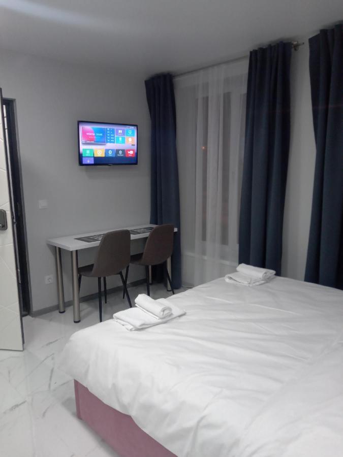 New Apartments Vip 3 Lviv Bagian luar foto